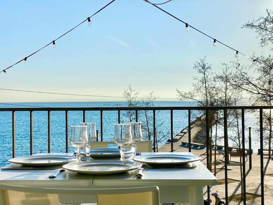 Estudio Frente Al Mar En Roses Con Vistas Luaran gambar